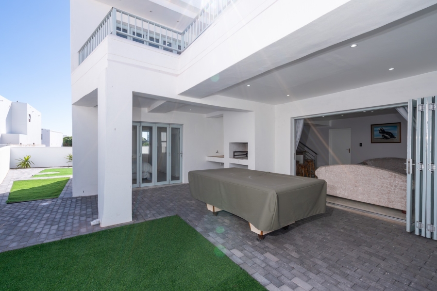3 Bedroom Property for Sale in Paradise Beach Western Cape